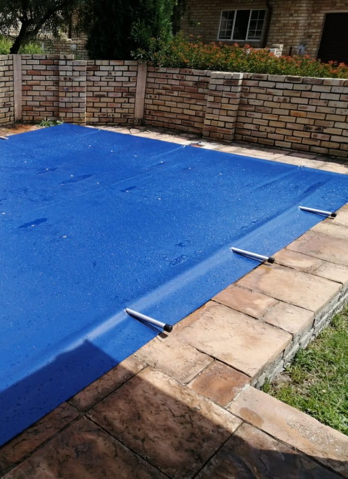 Pool cover specialists offers pool covers with battens made of aluminium
